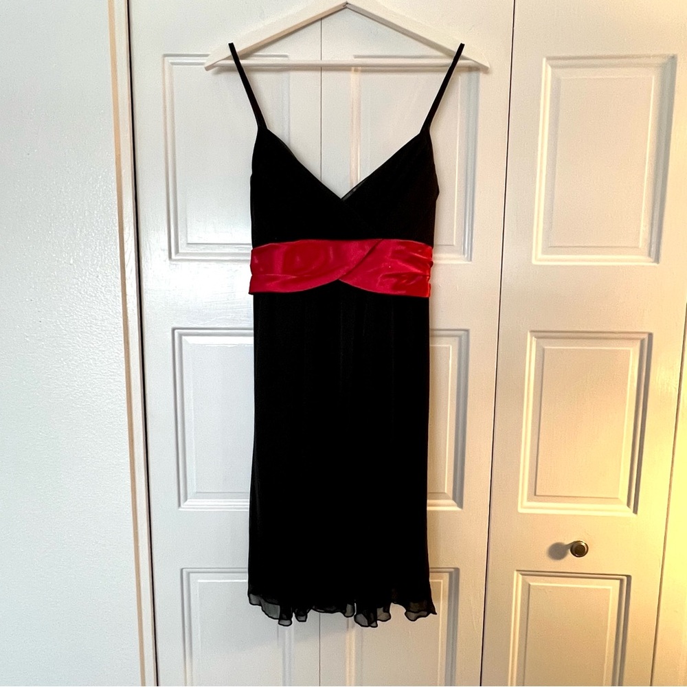 Elegant Black Mesh and Red Satin Women's Short Dress - Medium